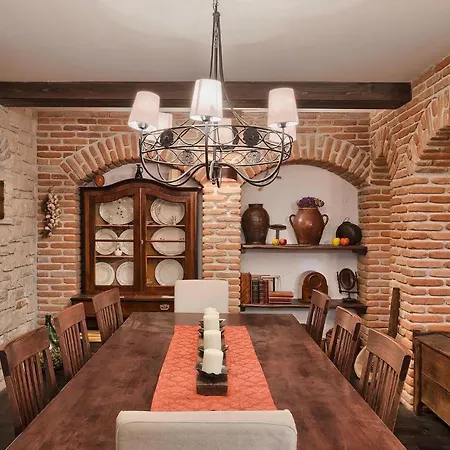 Arta Holiday home *