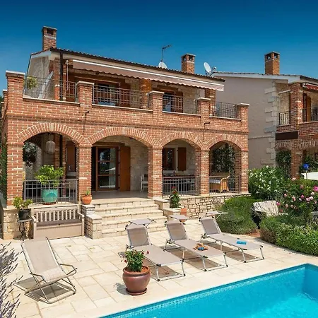 Arta Holiday home
