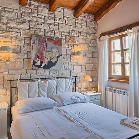 Arta Holiday home *
